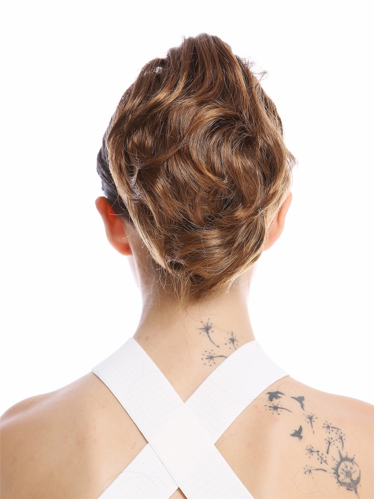 Braun Wicked Blonde Short Voluminous Wavy Ponytail Braid Post