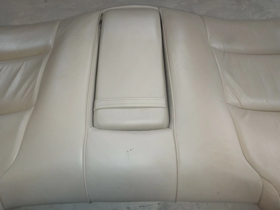 Oldsmobile 88 1996-1999 asiento trasero respaldo cojín con reposabrazos central Foto 3 de 4
