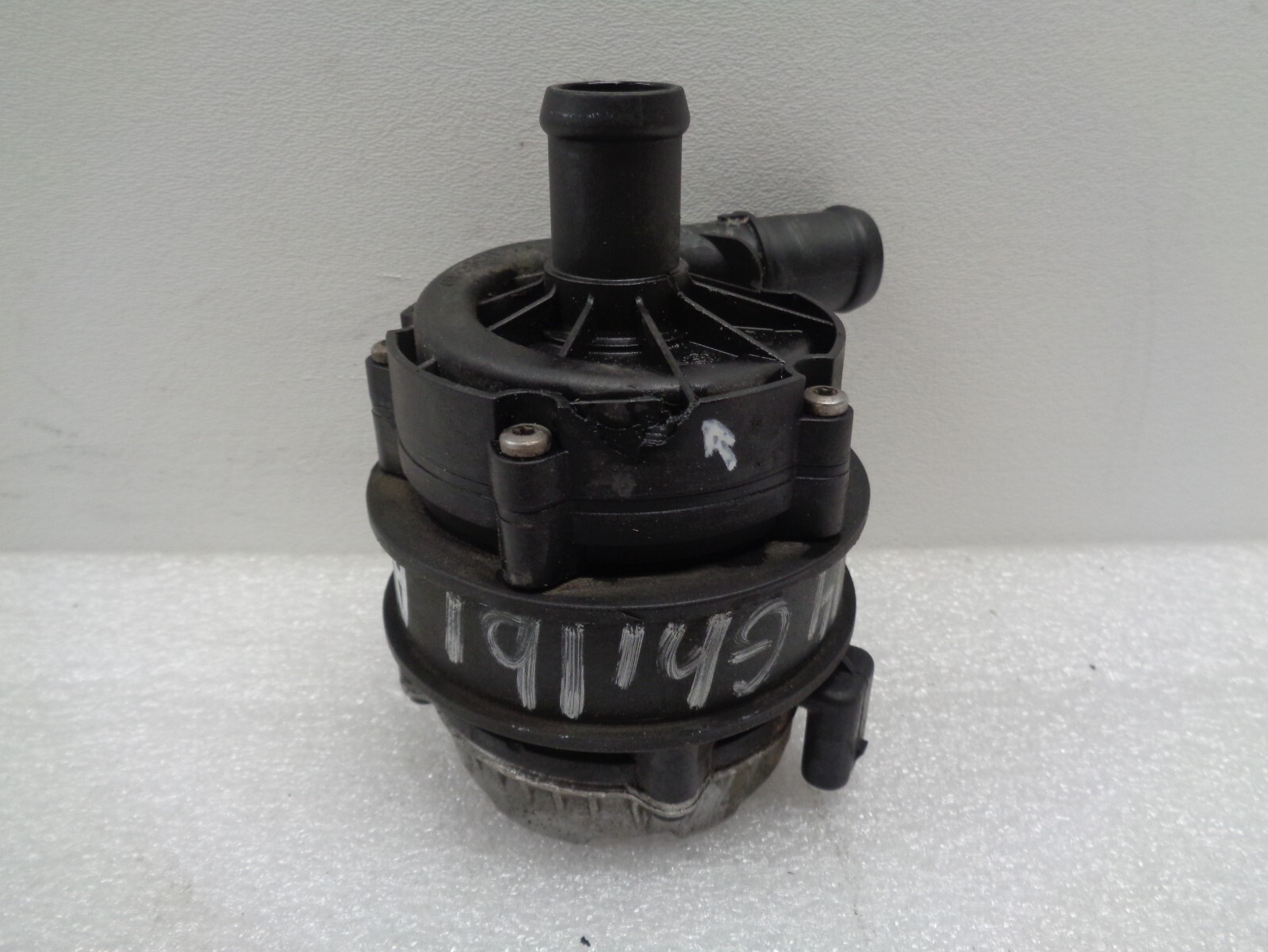 2014-2017 Maserati Ghibli Auxiliary Secondary Electric Water Pump OEM AK2308269