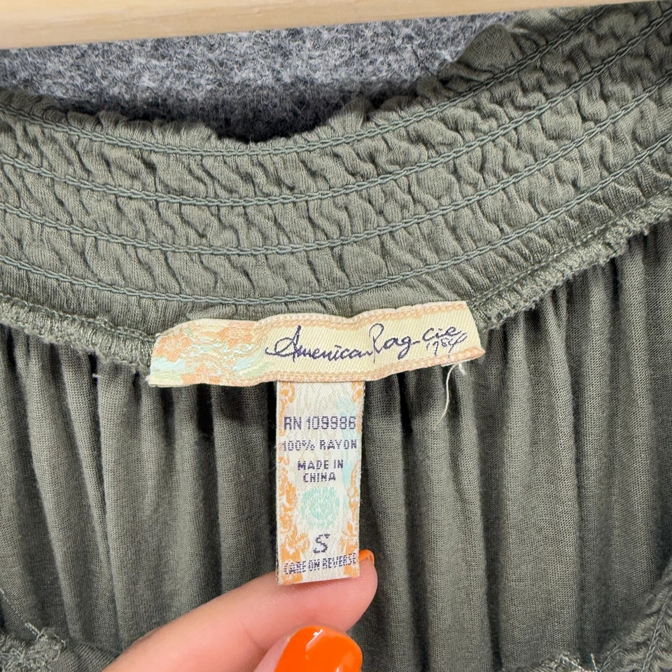 American Rag Cie Blouse Women S Small Gray Floral Embroidered V-Neck Tasseled - Image 3 of 4