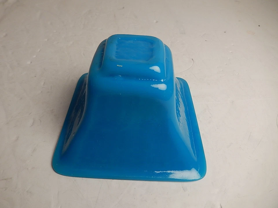 Beautiful Antique Chinese Square Turquoise Blue Peking Glass Bowl 4 1/4" - Image 3 of 3