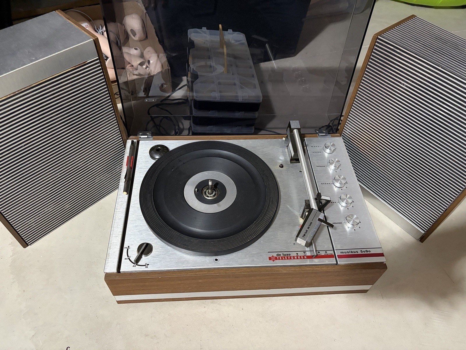 1960s Vintage - German Turntable Spins!