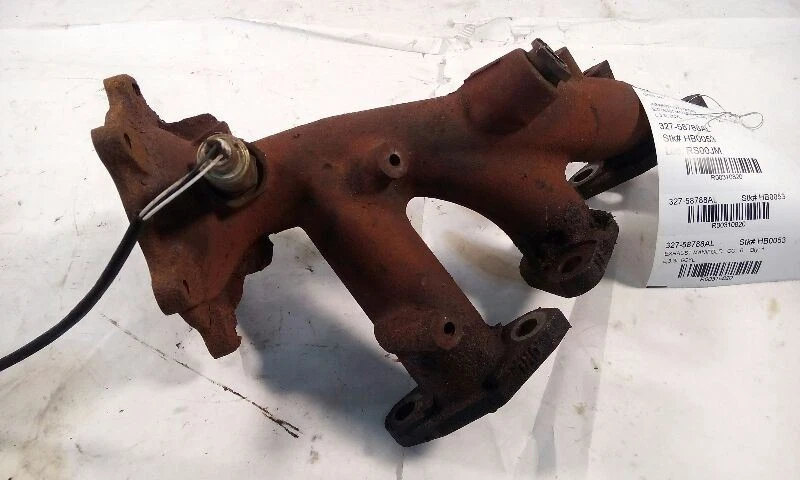 96-02 Nissan Pathfinder Driver Left Exhaust Manifold Thru 11/98 QX4 - Image 2 of 4