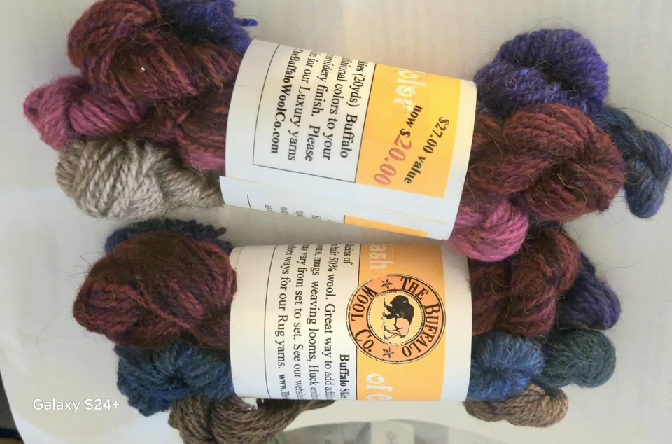 Telar de madera The Buffalo Wool Co Stash Blaster 2 madejas lana de búfalo 20 yardas Ea Foto 3 de 4