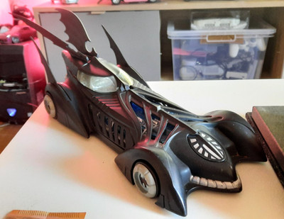 Batman Forever Batmobil Vintage DC Comics Tonka Kenner Hasbro 1995