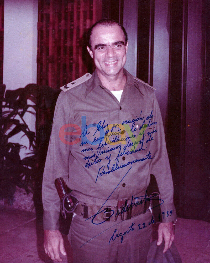 Fidel Castro signed photograph