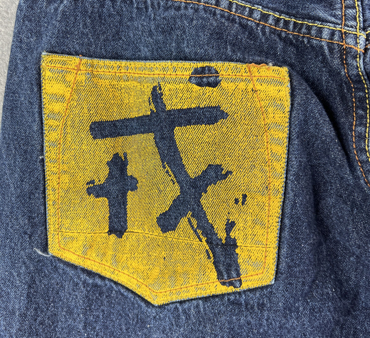 Evisu Jeans Mens 38x32 Blue Denim Embroidered Dragon Pockets Evisu Jeans Mens 38x32 Blue Denim Embroidered Dragon Pockets