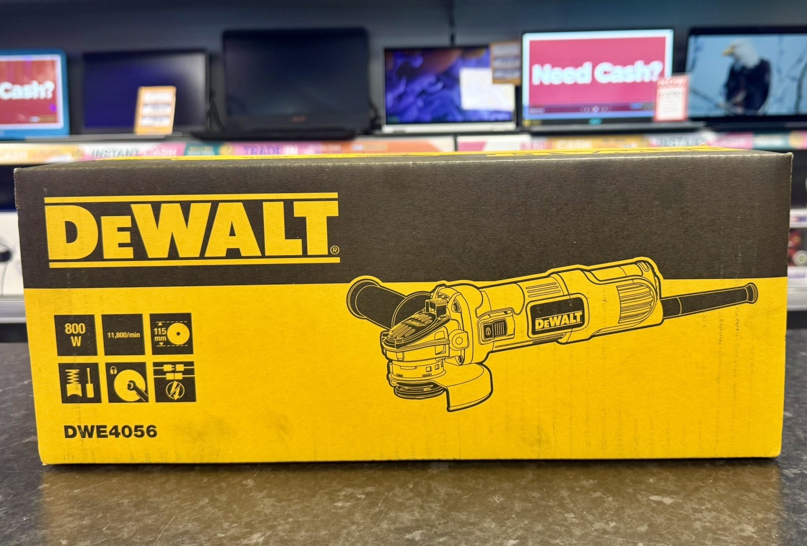 DeWalt 800W 230V 115mm Corded Angle grinder - DWE4056-GB
