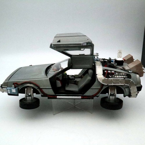 HotWheels 1/18 Back To The Future Time Machine Delorean BLY44 WITH LIGHT & SOUND - Picture 7 of 11