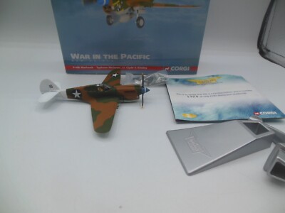 Corgi Aviation AA35211 P-40E Warhawk Typhoon McGoon Lt Clyde V Kinsley 1:72