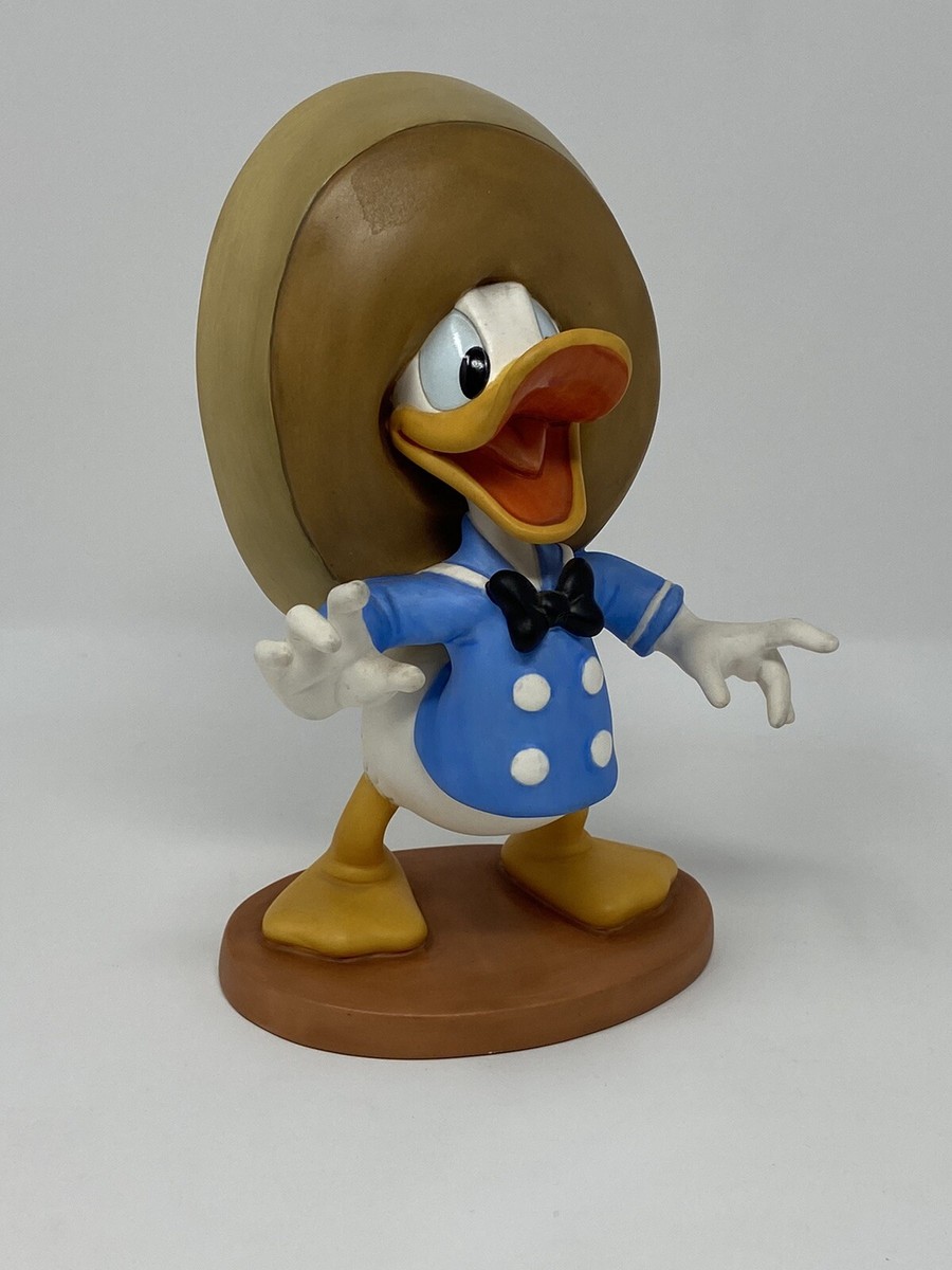 WDCC Walt Disney Classic Collection Three Caballeros Amigo WDCC Walt Disney Classic Collection Three Caballeros Amigo