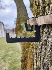 Archery Hunting Bow Hanger with 3 Gear Hangers Molle Clips