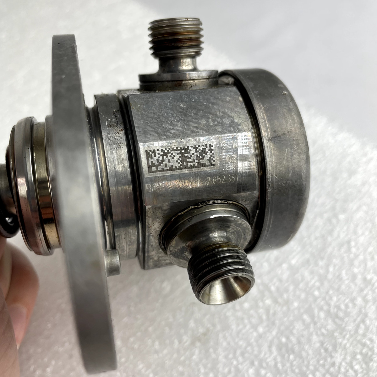 2016-20 BMW F90 M5 F91 F92 F93 M8 HIGH-PRESSURE PUMP 13517852361 