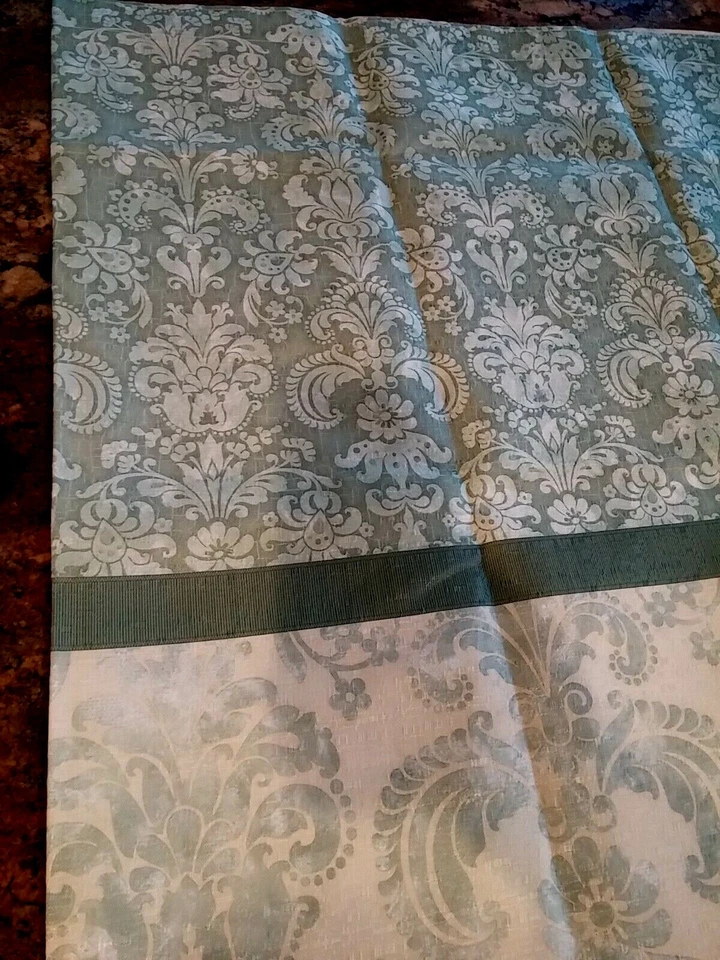 Тканевая занавеска для душа Bacova Palazzo с цветочным узором пейсли зеленая 70x72"" - Изображение 4 из 4