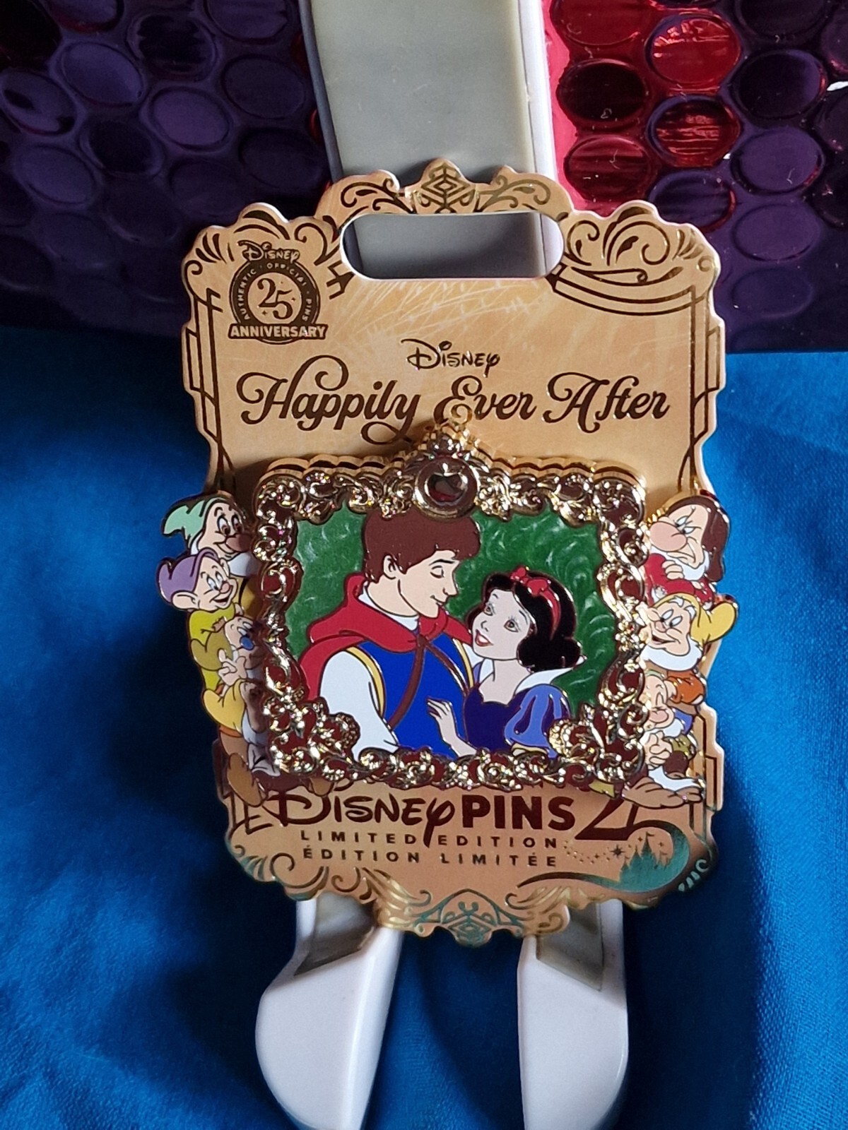 Disney Snow White And The Seven Dwarves Happily Ever After Ltd Ed Slider Pin