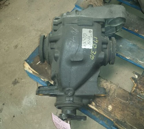 2001-2006 BMW 330i Rear Axle Differential Carrier AT 3.38 Ratio OEM - Изображение 2 из 4