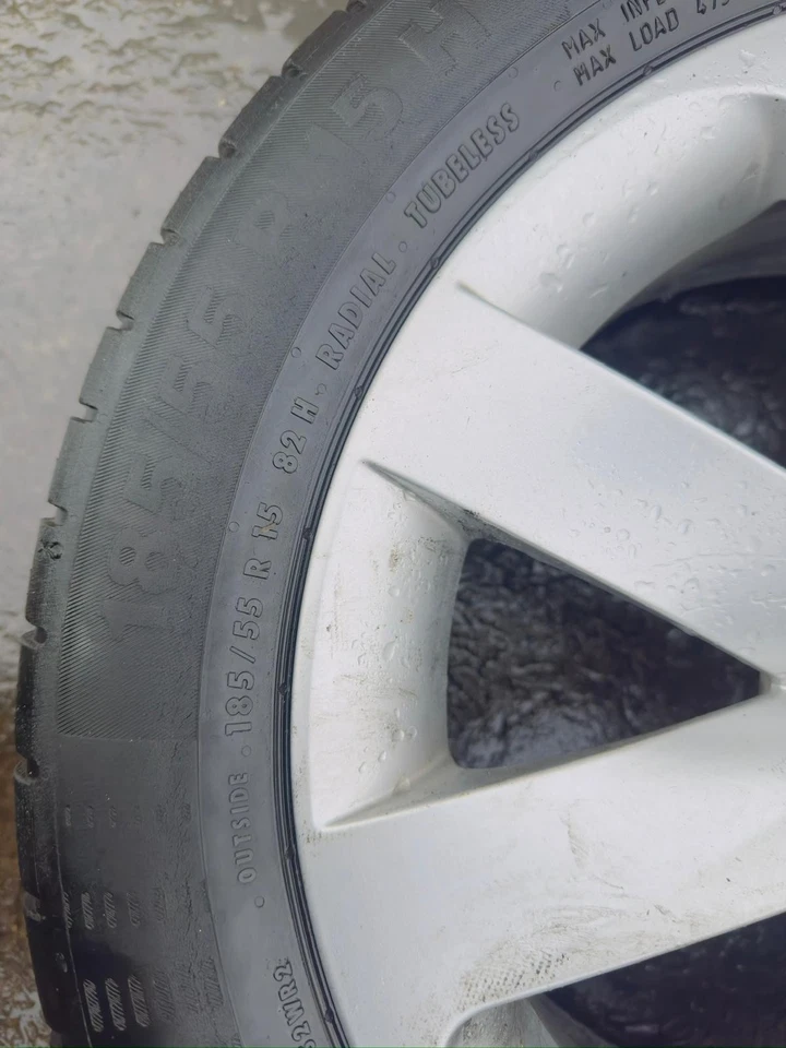 Skoda Citigo 2019 185/55R15 Alloy wheel with Tyres - Image 3 of 4
