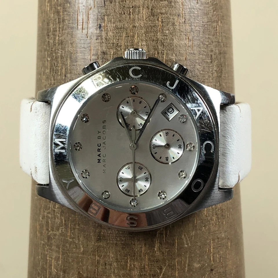 Reloj Marc Jacobs Mujer MBM1187 Cronógrafo Cuero Blanco Cuarzo 40mm 7 1/2" Foto 2 de 4