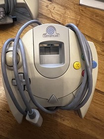 Sega Dreamcast Console Bundle - 4 Controllers, 2 VMU, Metropolis Street Racer