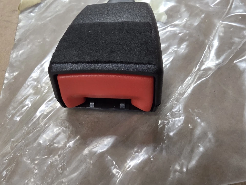 PORSCHE 996 Boxster 986 Seat Belt Receiver  99680318301 Genuine - Image 4 of 4