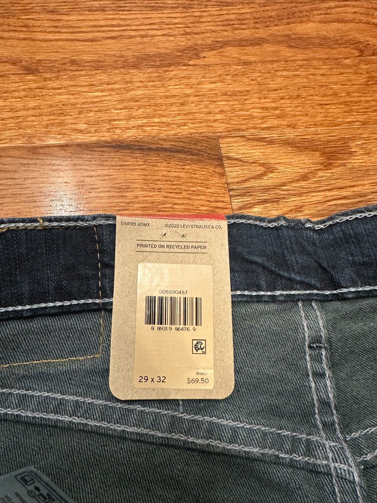 New Levi's 559 Relaxed Straight Stretch Denim Jeans Fits Mens 29x31 Blue Fade thumbnail 4