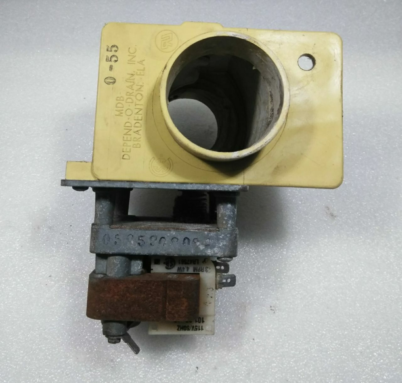 Washer Body, Drain Valve 115v 60Hz for Dexter P/N 9064068001 [USED