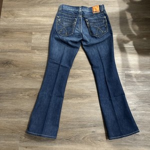 Tag Jeans