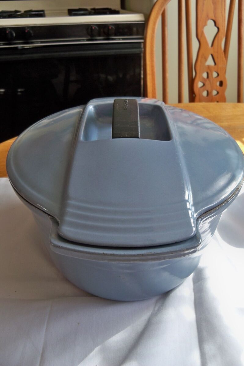 Vintage Le Creuset Futura Dutch Oven Oval Blue Le Creuset Vintage Le Creuset Futura Dutch Oven Oval Blue Le Creuset