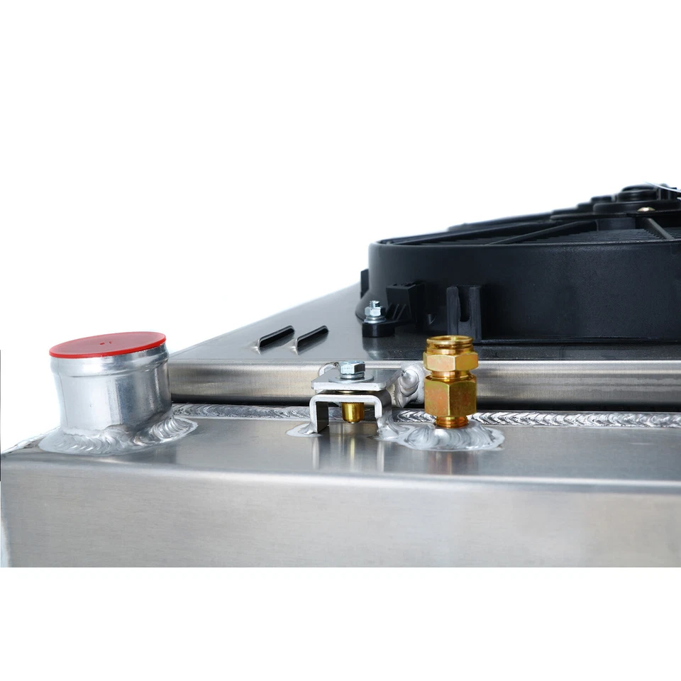 4Row Radiator&Shroud Fan For 1982-1993,83 CHEVY C/K C10 20/30 GMC Pickup 6.2L V8 - Изображение 4 из 4