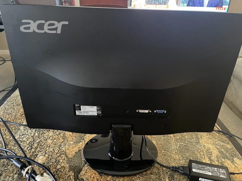 ACER 21" Wide LCD Monitor S220HQL & Acer Adapter A11-064N1A  & Cables Bundle - Image 4 of 4