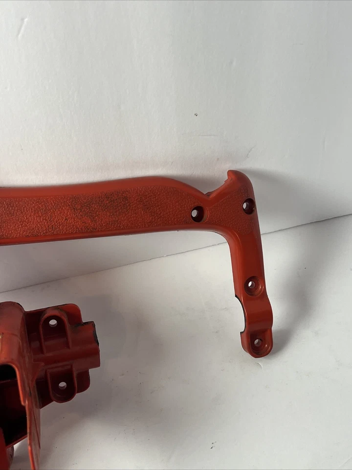 Homelite Trimmer UT20536 Engine Housing A-97997 - Image 3 of 4