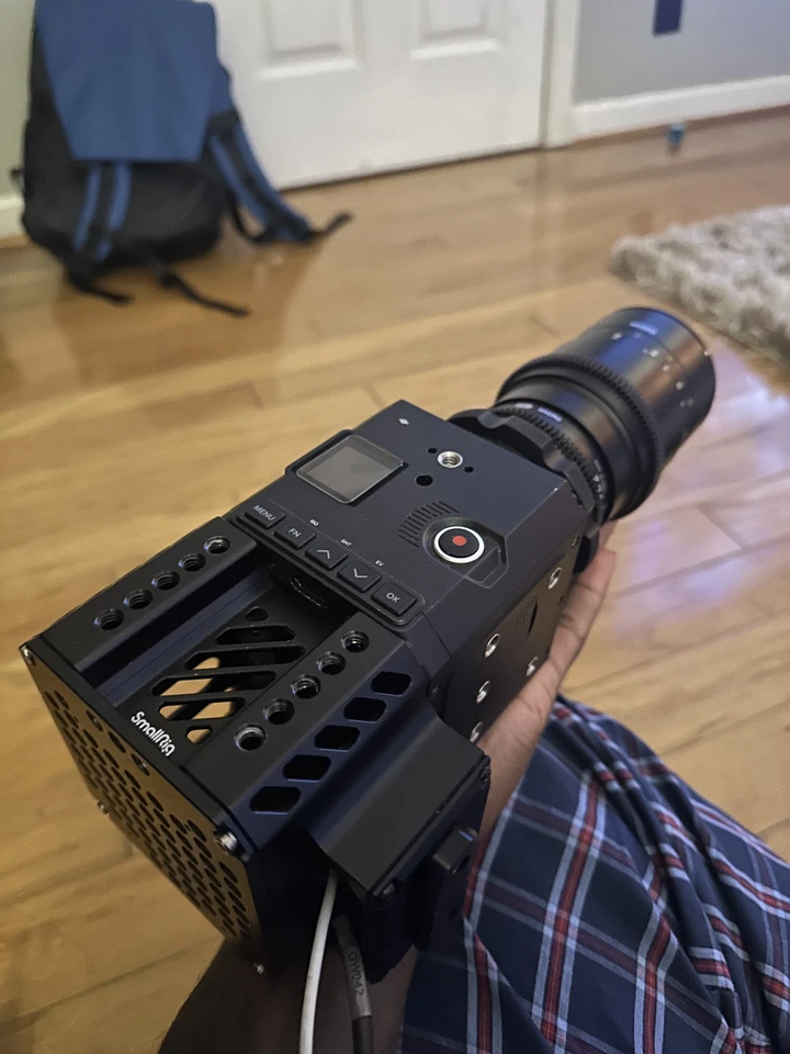 Z CAM E2-M4 4K + V-Mount Battery + SmallRig Cage + Follow Focus - Low Hours - Image 2 of 4