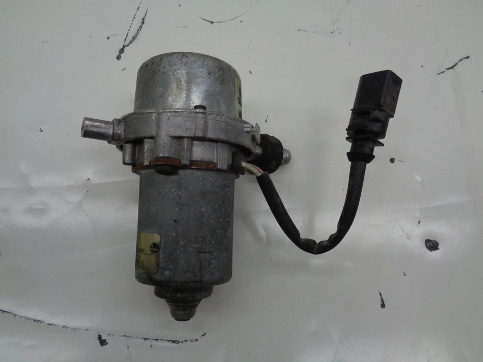 Bomba de vacío de freno Audi A6 Quattro 1999-2006 8E0927317 OEM AK2107405 Foto 2 de 4