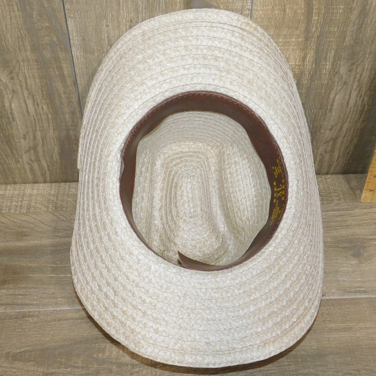 Chapeau cowboy CORONA - Chapeau paille avec plumes - Marque Stars & Stripes