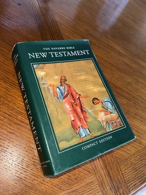 New Testament, Compact Edition by Universidad de Navarra (2001, Hardcover)