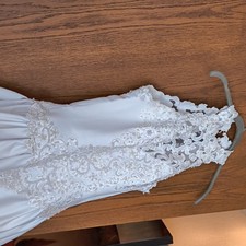 Sweetheart Gowns White Lace Sleeveless A-Line Wedding Dress Sz 6 w detach. train