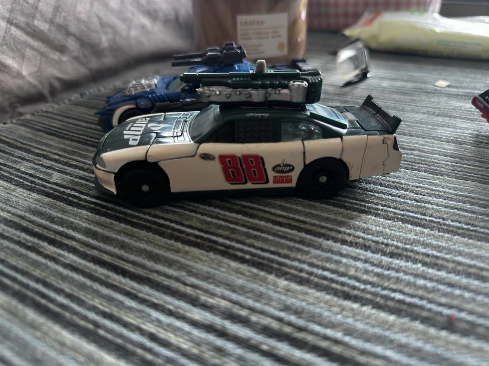 Tranformers DOTM The Wreckers - Image 4 of 4