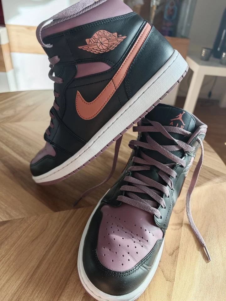 Nike Air Jordan 1 Mid, Foto 1 von 4