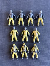 Mega Bloks Construx Call of Duty CNC70 Hazmat Zombies (10) Mob Block Toy