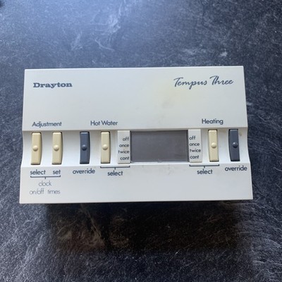 Drayton Tempus Three - 2 Kanal Heizung + Warmwasserprogrammierer 