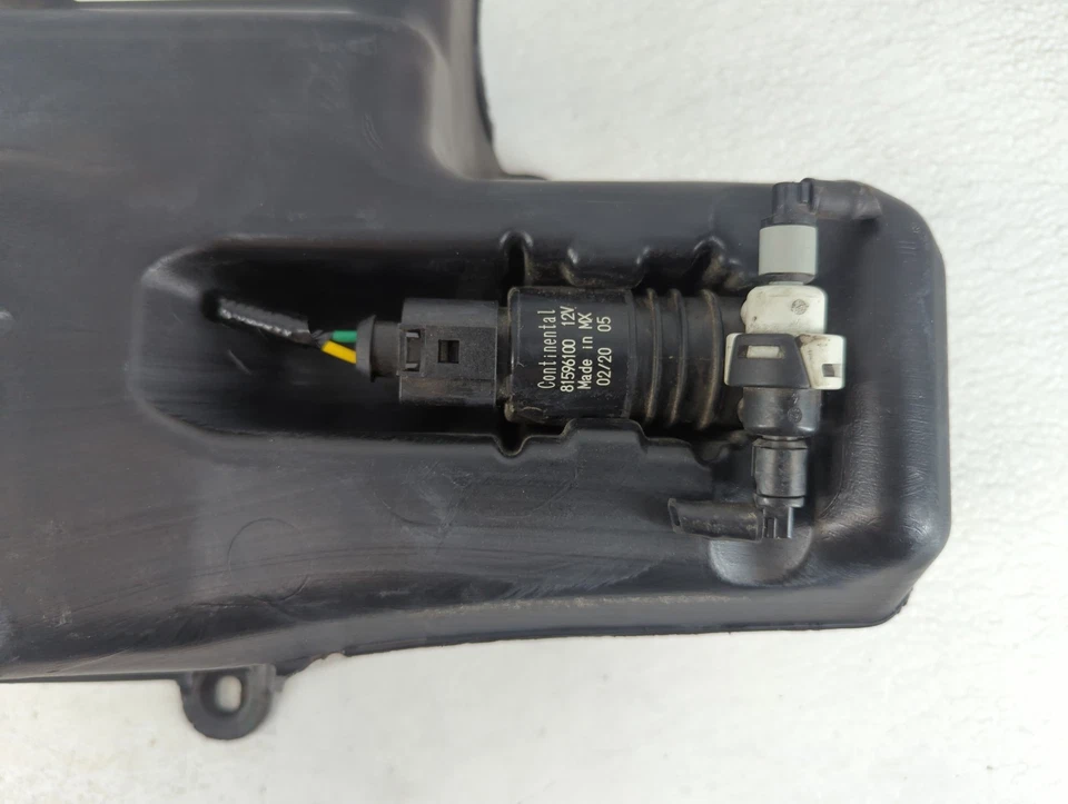 2020 Honda Odyssey Windshield Washer Fluid Reservoir Bottle Oem DCIJS - Image 2 of 4