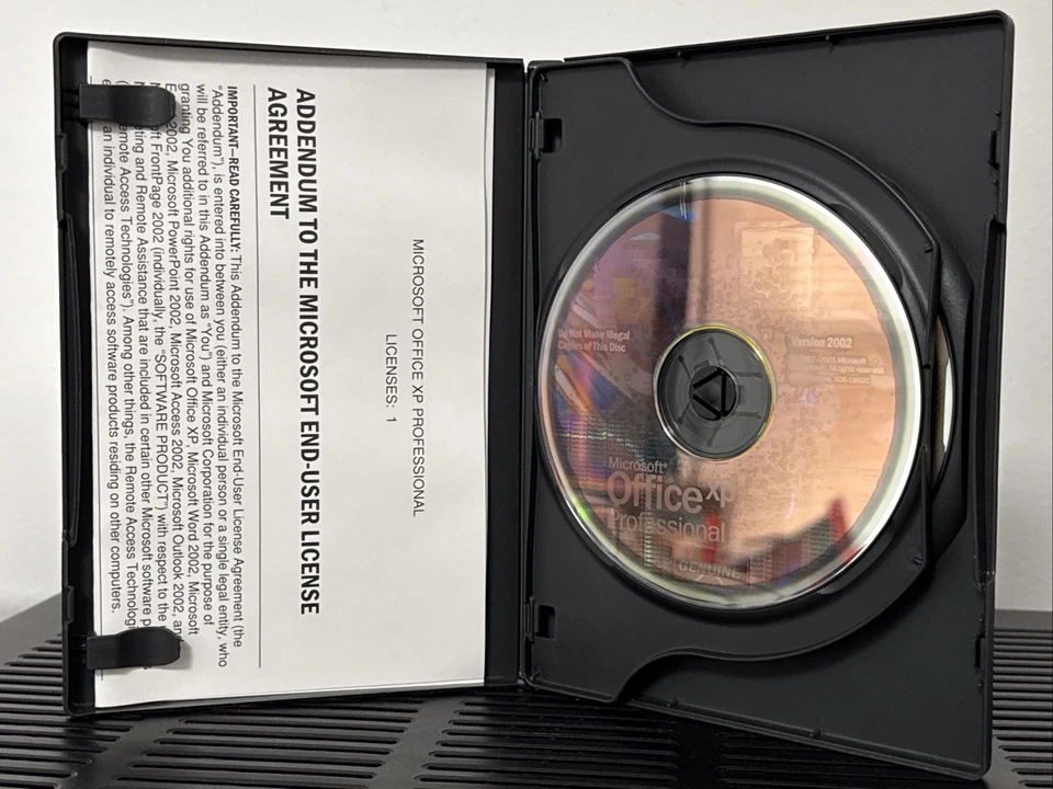 Microsoft Windows XP Professional Version 2002 w/Key - NFR Employee - 2 Disc - Image 3 of 4