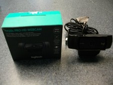 Logitech C920s Pro 1080p HD Webcam with Priva...