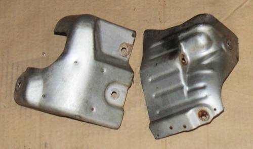 Abgaskrümmerabdeckung  Mazda Premacy 2.0TD BJ 2001