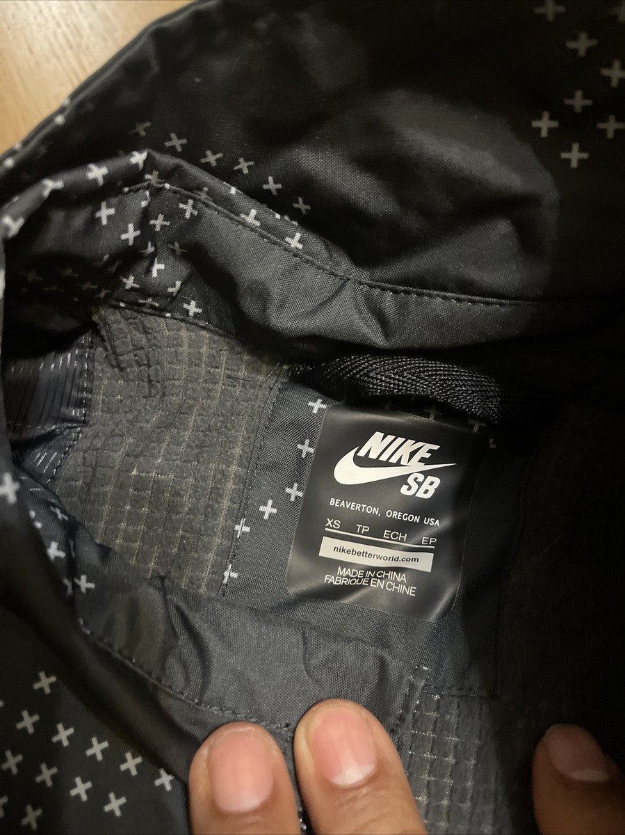 Nike SB Snowboarding Proprietary Technology Button Up Zip Jacket