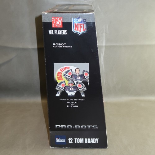 Figura de acción de fútbol americano robot Tom Brady #12 de los New England Patriots de la NFL Pro-Bots de 12" - Imagen 11 de 16