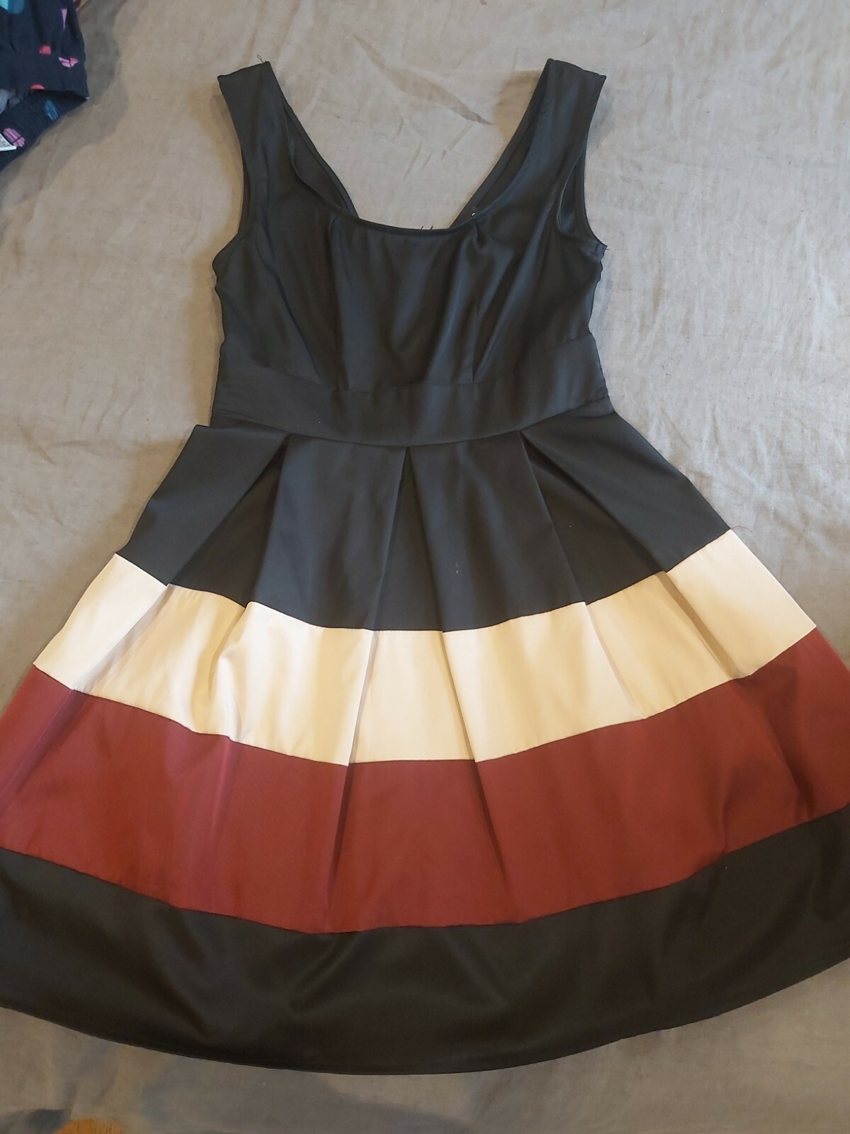 Picture 1 of 1