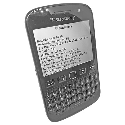 BlackBerry 9720 QWERTZ Smartphone schwarz entsperrt   2G Anrufe   SMS   Nostalgie