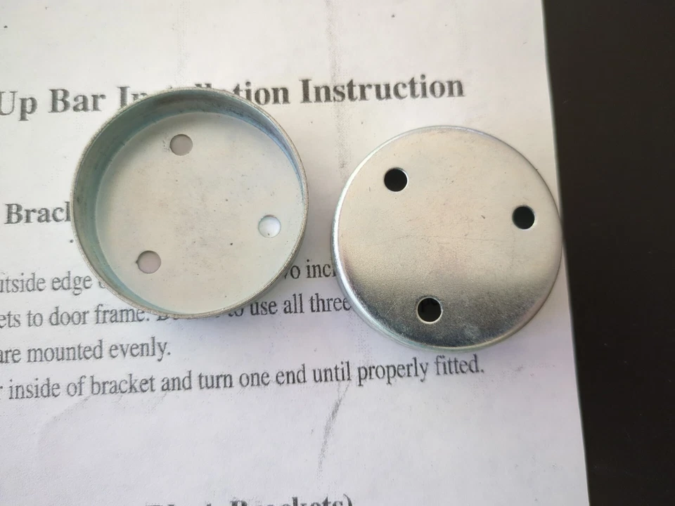 Sunny Health & Fitness NO. 025 Chin-Up Bar Adjustable width for doorway - Image 4 of 4