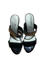 Rhonda Coach And Four Black Dressy Heels 6.5 